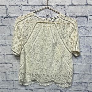 WHISTLES-UK Eyelash Lace Scalloped Trim Top.
